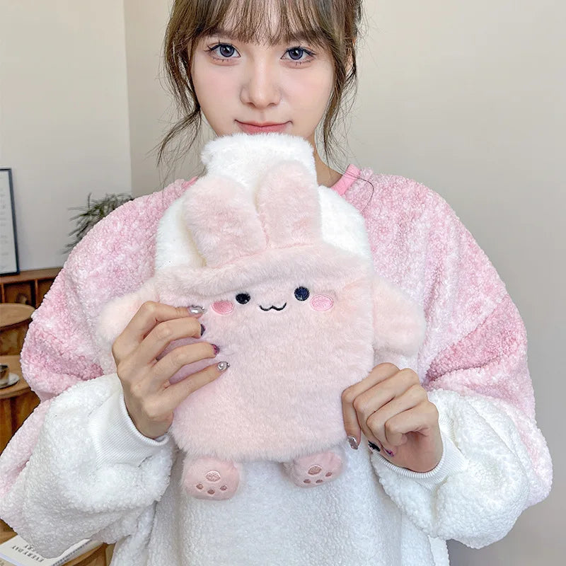 Bouillotte Peluche Kawaii – Confort & Soulagement Menstruel