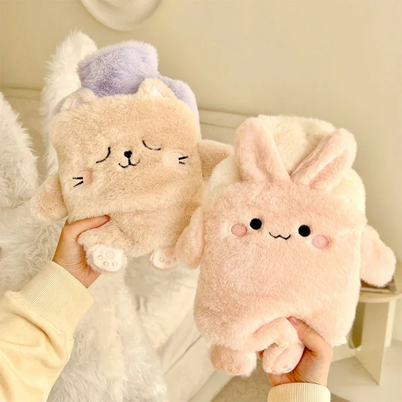 Bouillotte Peluche Kawaii – Confort & Soulagement Menstruel