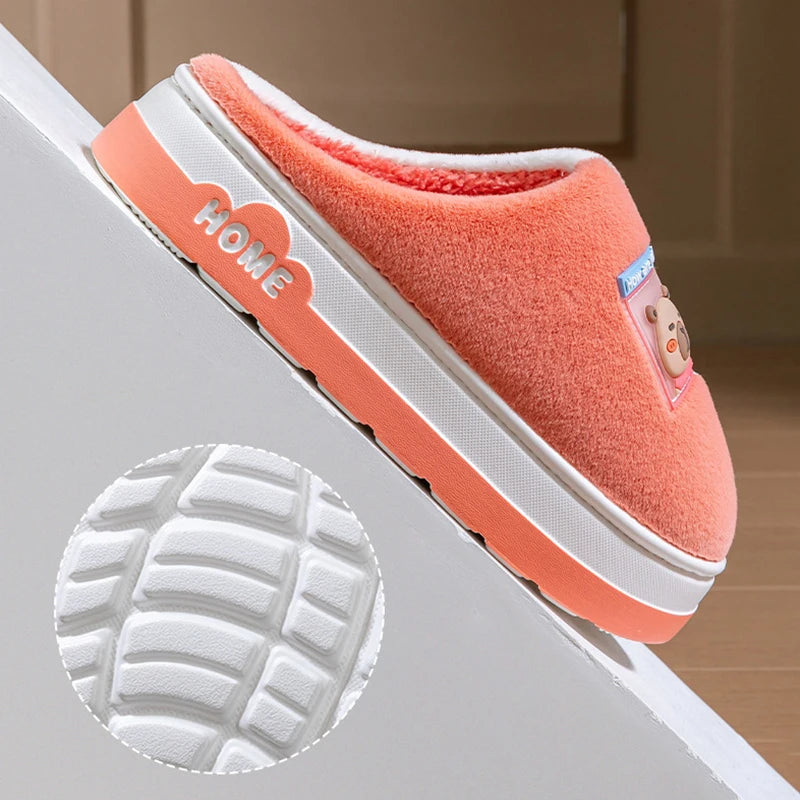 Chaussons d'Hiver à Semelle Épaisse – Design Animé & Confort Coton