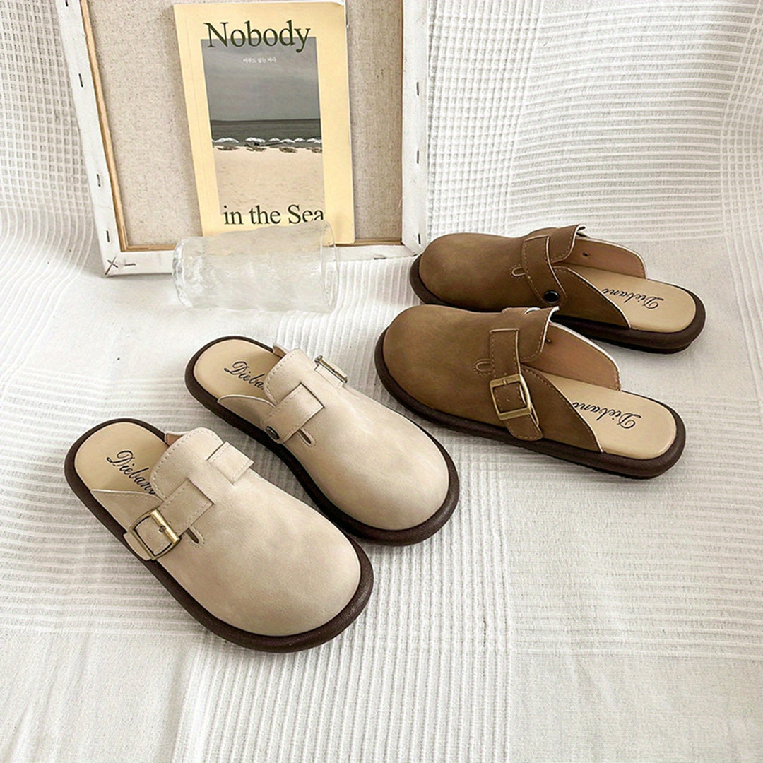 New Women'S Shoes Featuring Retro Clogs with a Round Toe, Easy to Slip On, Comfortable, Versatile, And Available in Larger Sizes.