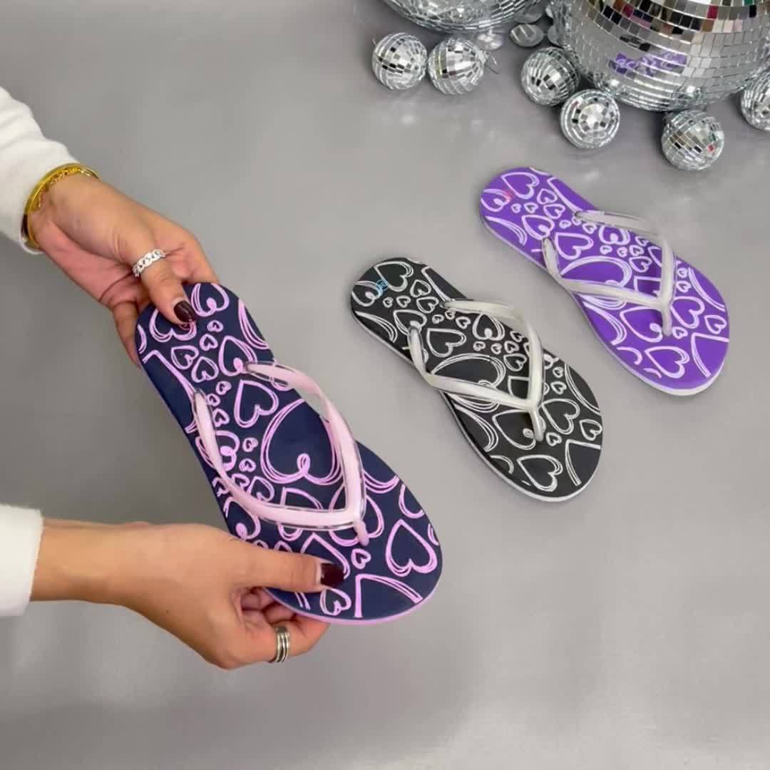 Women'S Fashionable Heart Print Flip-Flops, Casual Flat Printed EVA Summer Beach Sandals, Home And Outdoor Vacation Slippers.